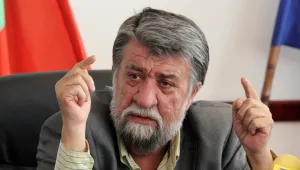 Недоволството срещу Вежди Рашидов продължава