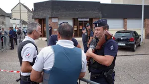 Френската полиция извърши арест във връзка с атаката в църква
