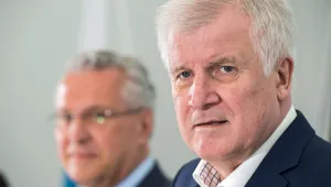 Уволниха шефката на германските миграционни власти