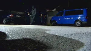 Четирима полицаи арестувани за трафик на нелегални имигранти