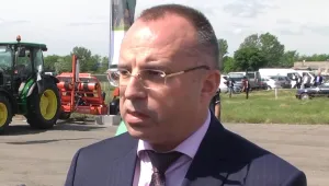Министърът на земеделието отпуска по 500 лв. на хората, които се борят с градушките