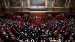 Френският парламент удължи до 1 ноември извънредното положение 