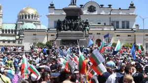 Полицаи отново излизат на протест