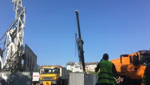 Изгоря кранът, който трябваше да демонтира паметника пред НДК