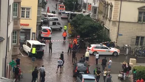 Най-малко петима бяха ранени при нападение с моторна резачка в Швейцария