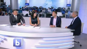 Пратениците на bTV на о-в Кос: Властите целят да възстановят пристанището след труса