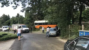 Автобус катастрофира в София, на шофьора му прилошало 