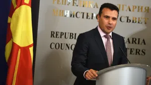 Македонското правителство задължи премиера Зоран Заев да подпише договора с България