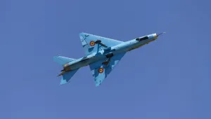 Румънски изтребител се разби по време на авиошоу