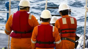 Моряк от търговски кораб падна зад борда и изчезна във водите на Черно море