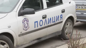 Откриха два изоставени куфара между бул. „Васил Левски“ и Паметника на съветската армия