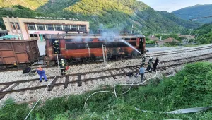 Все още не са ясни причините защо товарен влак се запали на гара Елисейна