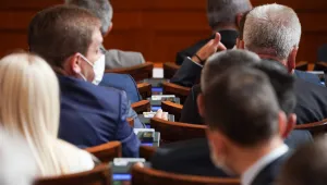 Депутатите няма да излизат в лятна ваканция