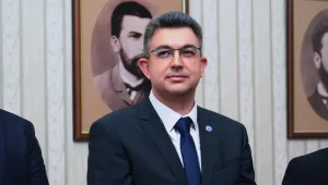МОН: Дисертацията на кандидат-премиера – подадена без данни за защитата