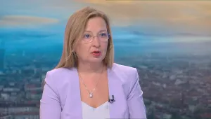 Русинова: Гражданите ще трябва да следят за завишени цени след приемането на еврото