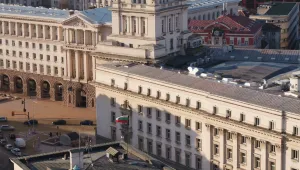 Правителството ще заседава извънредно заради данъчните закони