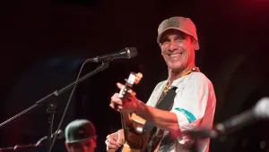 Manu Chao с акустичен концерт в София през септември