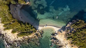 Строителен бум: Туристическият разцвет в Албания води до „битки за водата“