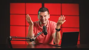 Митко Павлов интервюира себе си чрез изкуствения интелект (ВИДЕО)