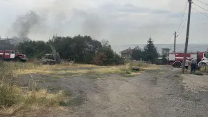 Пожар изпепели вила и лозя във вилната зона край Харманли (СНИМКИ)