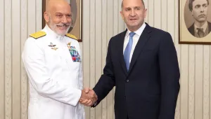 Радев пред адмирал от НАТО: Има нужда от общи стандарти за привличане и обучение на военнослужещи