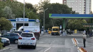  Метанова бутилка се взриви на бензиностанция в Бургас, момиче и дядо ѝ са в болница 