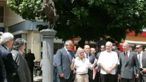 Борисов и Берлускони откриха паметник на Гарибалди в София