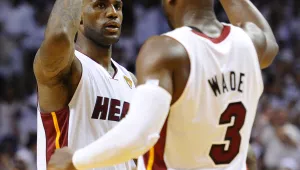 Горещо начало на финала в NBA, Маями поведе в серията