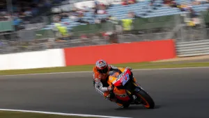 Moto GP: Кейси Стоунър спечели квалификацията на 