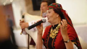 Развръзка с песента на Валя Балканска