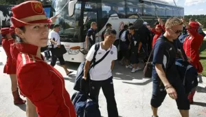 Мажоретки изненадаха Бала в планината