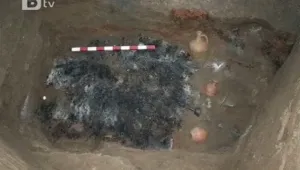 Откриха знатно тракийско погребение край град Опака