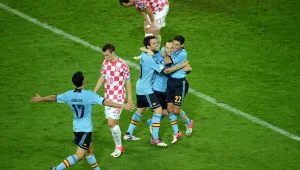 Скучен мач и съмнителен гол класираха Испания напред 