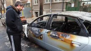 Подпалвач на коли задържан в столицата