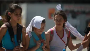 Августовски жеги ден след старта на лятото