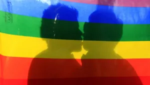 Район на Токио ще издава свидетелства за партньорство на хомосексуални двойки