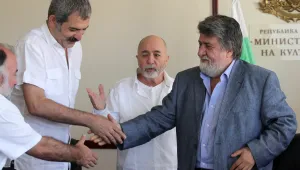 Културният министър говорил на турски и псувал на среща с кинодейци