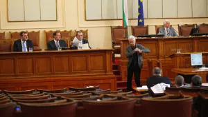 Депутатите окончателно махнаха етиката от комисията на Волен Сидеров