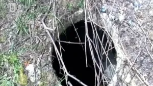 Бременна пропадна в шахта