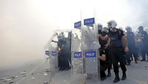 Турският премиер прие на среща лидери на протестиращите