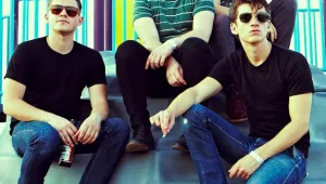 Arctic Monkeys издават нов албум на 9 септември