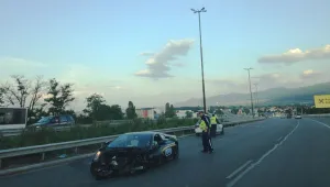 Джип потроши спортна кола в столицата