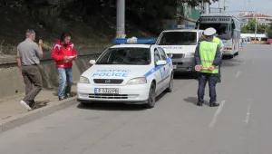 Двама чужденци са открити в каросерията на камион на магистрала 