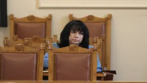 Депутатите решават да отложат ли с месец скока на цената на тока 