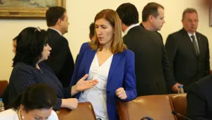 Николина Ангелкова обеща чисти плажове през лятото