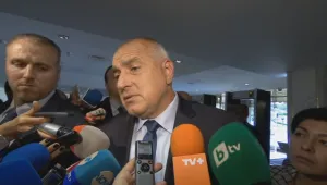 Премиерът нахока полицията след стрелбата по Очите