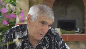 Пенсионер дари спестяванията си на болни деца
