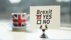 UK министри обещават брекзит без „задна вратичка”