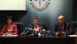 Задържаха плевенски прокурор, обвиниха го за участие в престъпна група (ВИДЕО)
