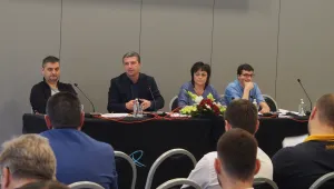 Корнелия Нинова стяга редиците на депутатите от БСП с етичен кодекс 